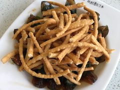-张大师鸭爪爪特色干锅(南湖店)