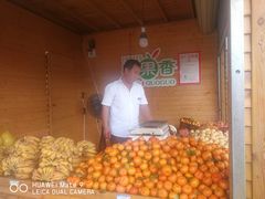 -石湾服务区-停车场