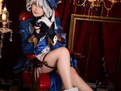 -米游妙妙屋cosplay换装自拍摄影体验馆