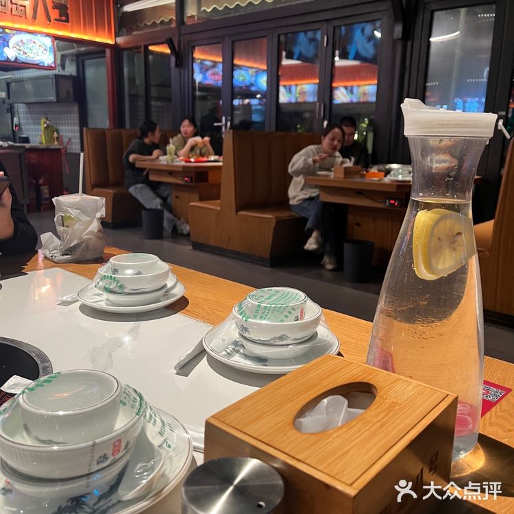 今天吃撑了，超满足