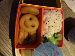 -蜜桃餐厅·江浙融合菜(荟聚购物中心店)