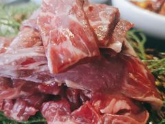 -草家酱蟹炭火烤肉店(珲春南路一店)