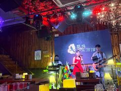 -喜鹊音乐酒馆(西街店)