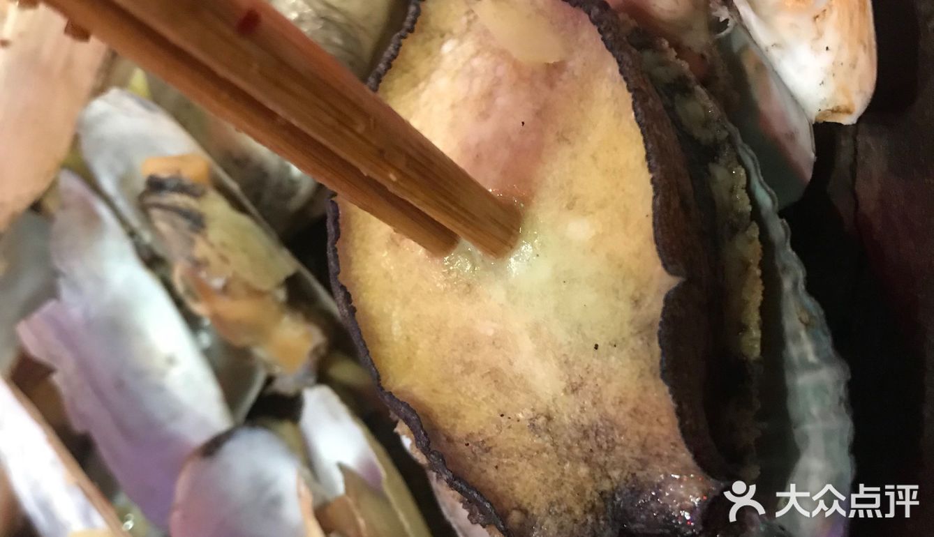 烤鸟贝也是必点，非常好吃，一点也没烤老