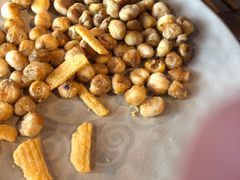 -老牌坊云南鱼豆花火锅(哈西万达店)