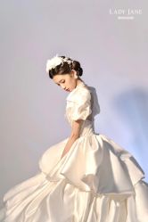 -Lady  Jane高端婚纱礼服馆
