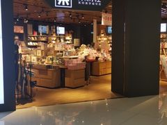 -九木杂物社(新奥购物中心店)