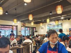 大堂-肖肖酸萝卜鱼火锅(总店)