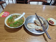 -黄阿姨锅贴大王(万航渡路店)