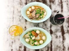 -榮泰米粉湯(Left Shop)