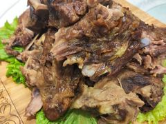 特色熏排骨-普天和酒楼·新津菜·烤鸭(天津之眼店)