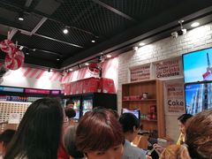 -老婆大人量贩零食连锁象山石浦南屏路店
