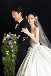 -卡兹摄影STUDIO婚纱摄影(文化路万达店)