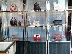 -Gucci(首创奥特莱斯店)