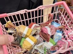 -Laderach 莱德拉(上海环贸iapm店)