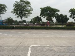 -八仙台服务区-停车场