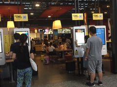 门面-麦当劳(宁波火车高铁站店)