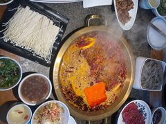 -小天鹅火锅·一线江景洪鼎旗舰店(洪崖洞店)