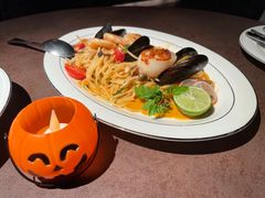 -Oasis Bar & Grill