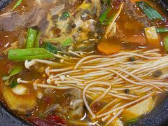 -江城燕子大排档(江汉路步行街店)