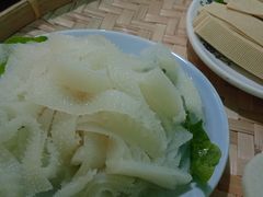 -茸梅路右拐龙虾-农家菜(松江店)