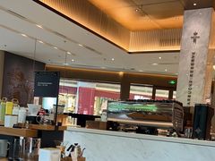 -星巴克臻选(深圳龙华红山天虹店)