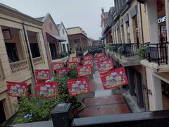 -王府井奥莱临潼小镇(临潼店)