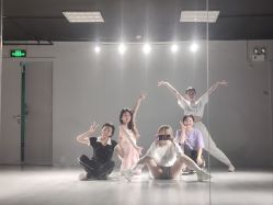 -TOMBOY爵士舞韩舞舞社