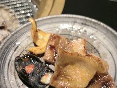 -山川小町·极番烧肉(新地假日广场店)