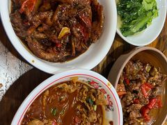 -老三样·美食研究中心(世贸路店)