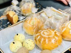 荔浦芋泥包-啊噗吐呦现场烘焙(麦凯乐店)