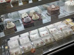 -红宝石·鲜奶小方·海派西点房(南翔店)