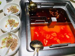 -海底捞火锅鲜切牛肉主题店(长寿路店)