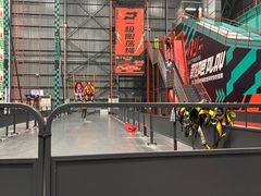 -极限PLAY运动娱乐新世界·团建派对表演休闲馆·室内高空游乐园