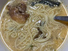 -盒马鲜生(红莲店)
