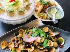 -大头虾越式风味餐厅(光明广场店)