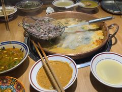 -洱火云南酸菜牛肉火锅(石景山当代商城店)