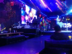 -喜鹊音乐酒馆(西街店)