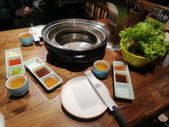 -明洞阿姨·韩式酱蟹烤肉·创意料理(三元桥店)