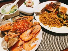-南湖名都·景湖轩全日制餐厅·海鲜自助·东南亚风味·临湖而食