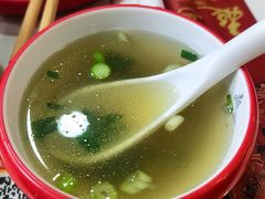 -毛辣果·贵州红酸汤牛肉火锅(西单店)