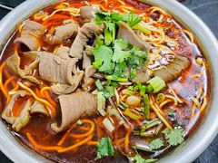 特色牛杂面-薛记襄阳香辣牛肉面(平安路店)