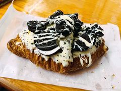 奥利奥羊角-OUR Bakery(中海环宇荟店)