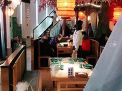 -荷塘秋月·本帮江浙菜(国权路店)