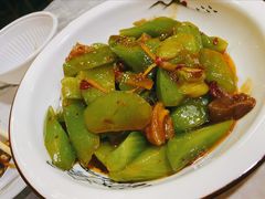 莴苣烧牛筋-大隐隐于市私房菜(保和小区店)