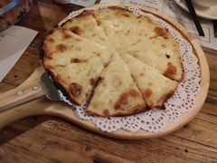 榴莲披萨-食尚胡桃音乐酒馆(滨海店)