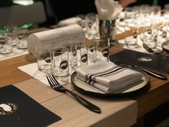 餐具摆设-Goose Island Brewhouse鹅岛精酿啤酒餐厅