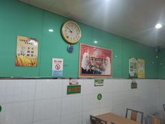 大堂-清真老铁家灌汤包