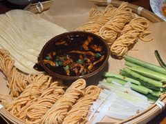 新派京酱肉丝-魏铭鱼头捞饭(晋阳路店)