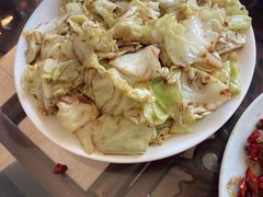 酱爆洋白菜-鑫来子菜馆
